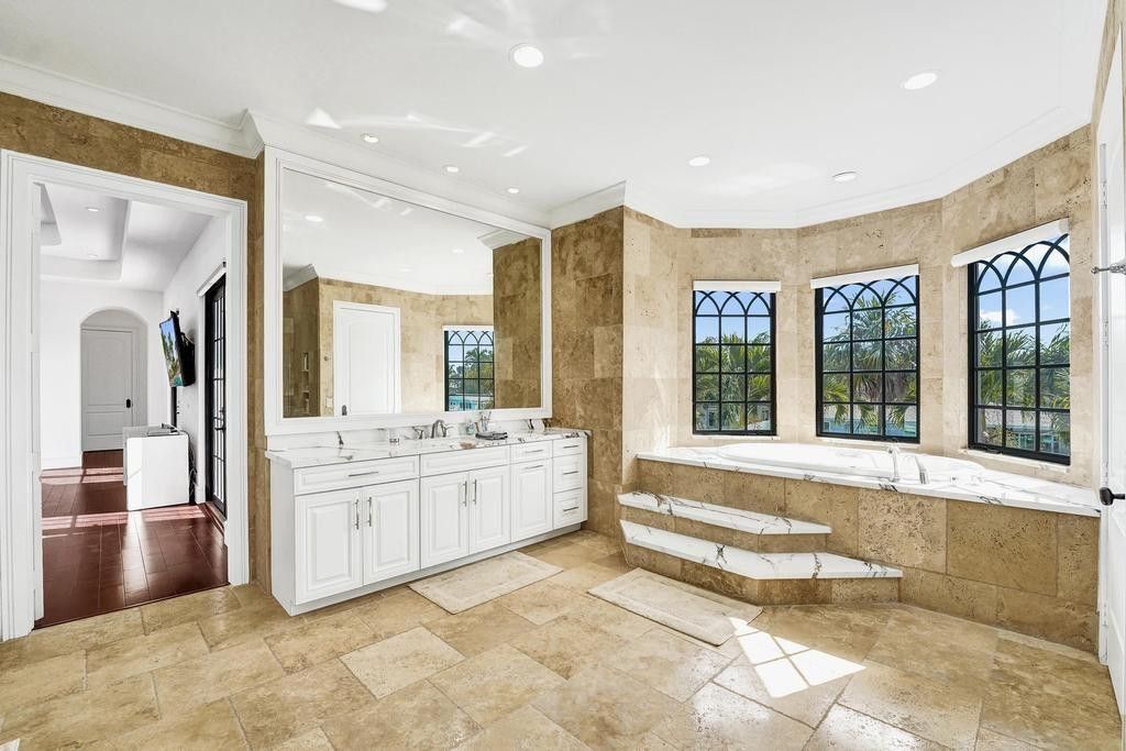 2340 NE 47th Street, Lighthouse Point, FL 33064 Photo