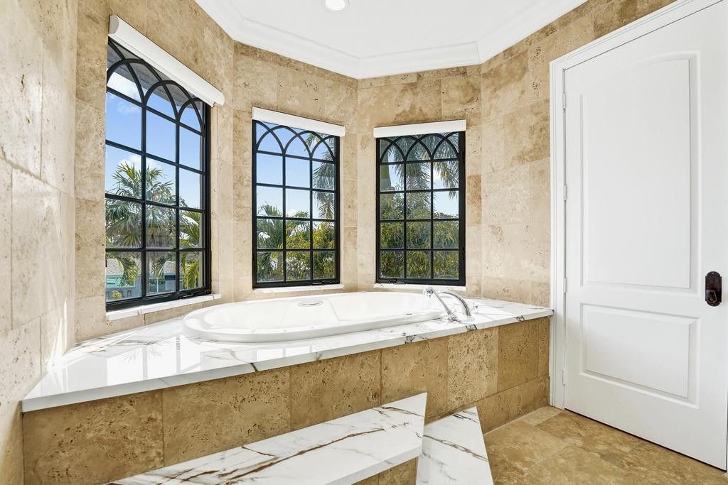 2340 NE 47th Street, Lighthouse Point, FL 33064 Photo