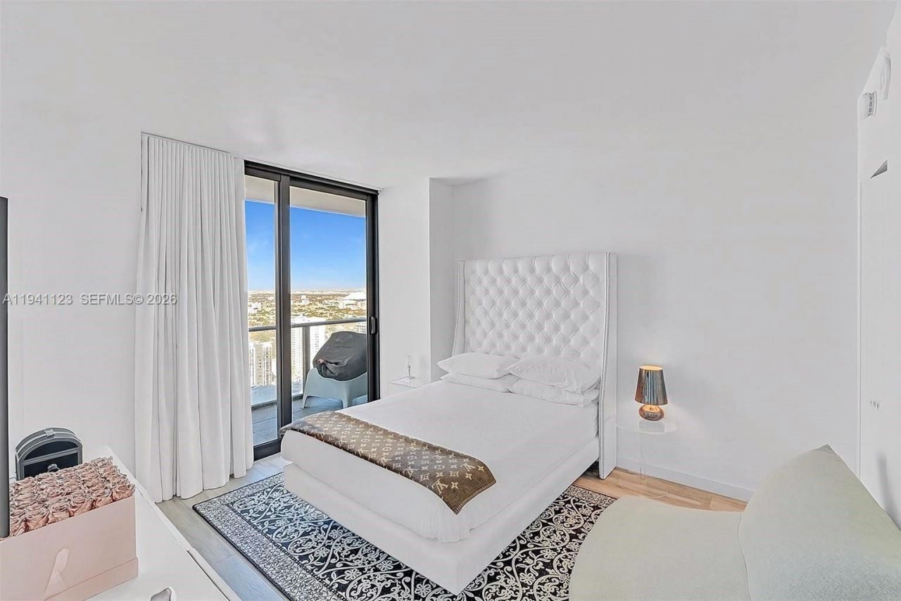 1300 S Miami Ave, Unit 3709, Miami, FL 33130 Photo