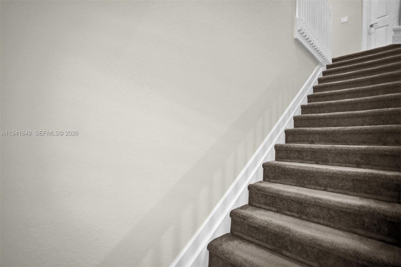 10025 W 32nd Ln, Hialeah, FL 33018 Photo