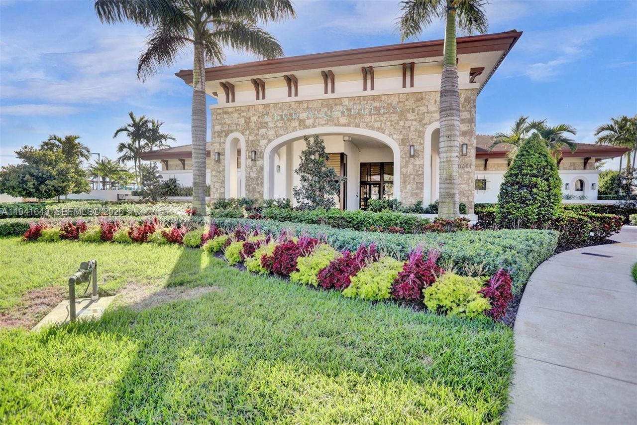 10025 W 32nd Ln, Hialeah, FL 33018 Photo