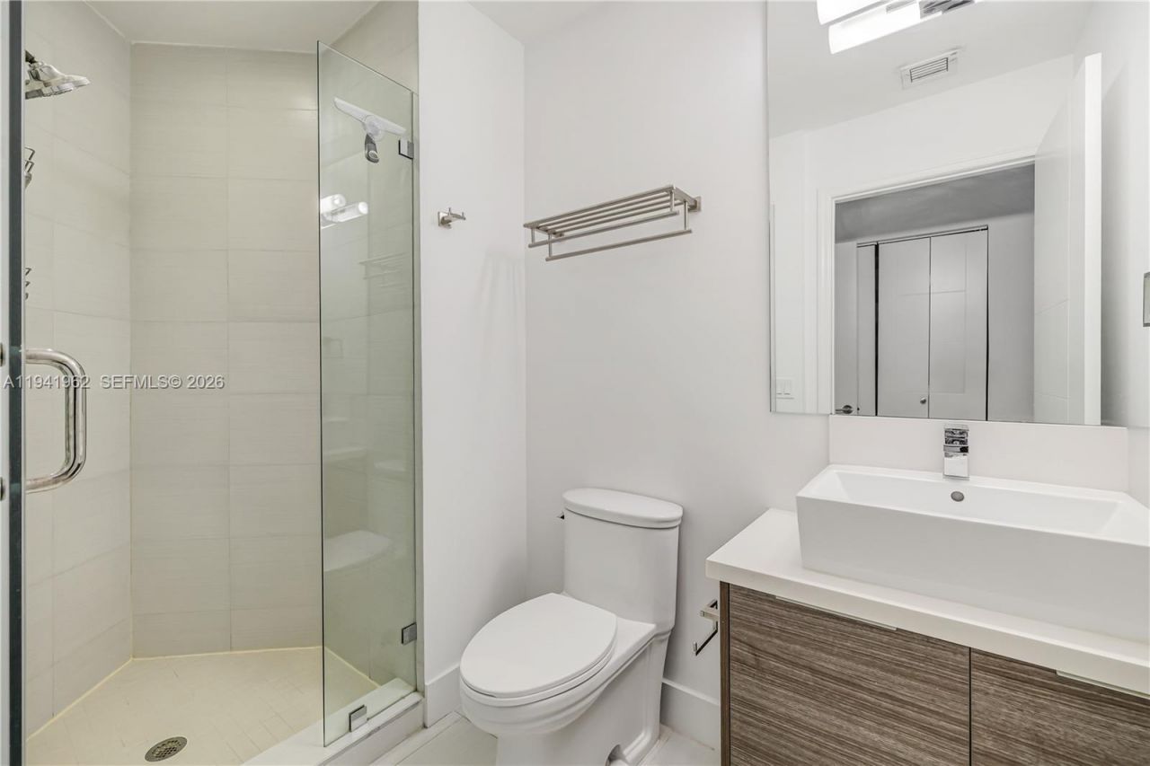 1010 SW 2nd Ave, Unit 506, Miami, FL 33130 Photo