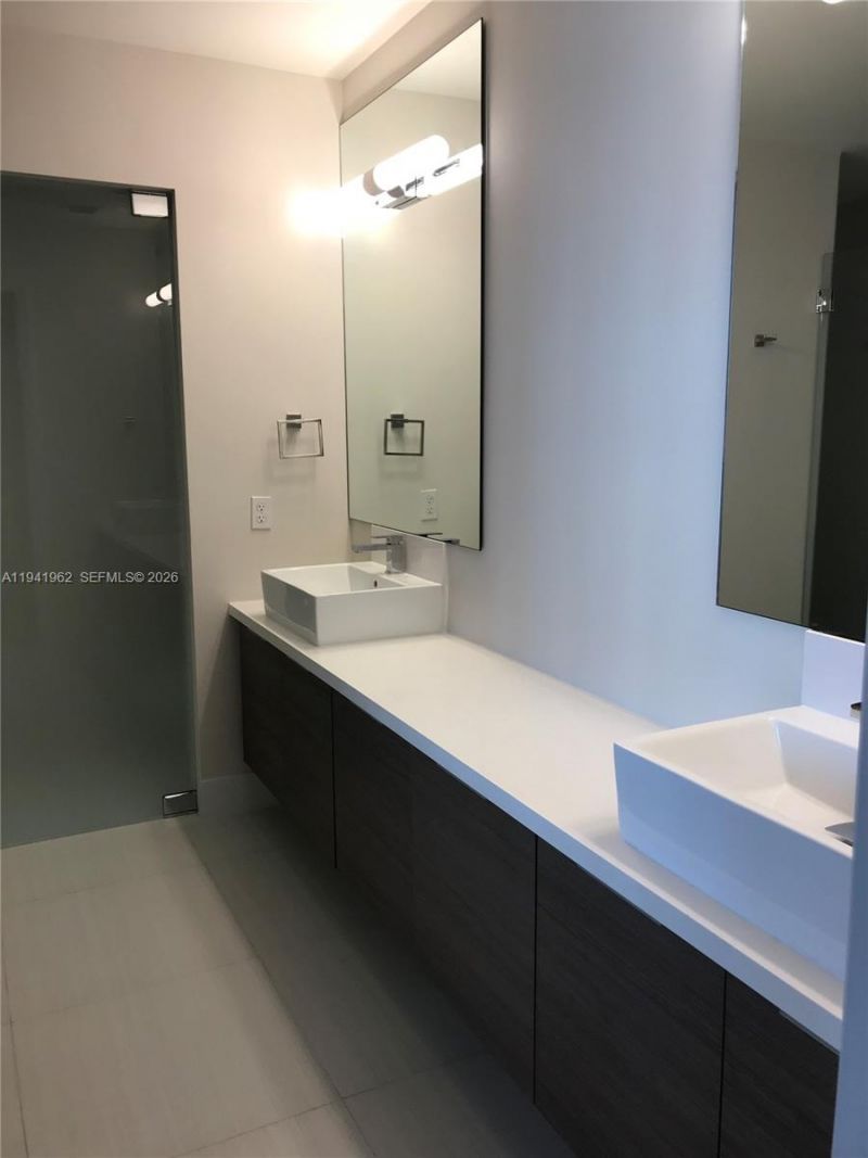 1010 SW 2nd Ave, Unit 506, Miami, FL 33130 Photo