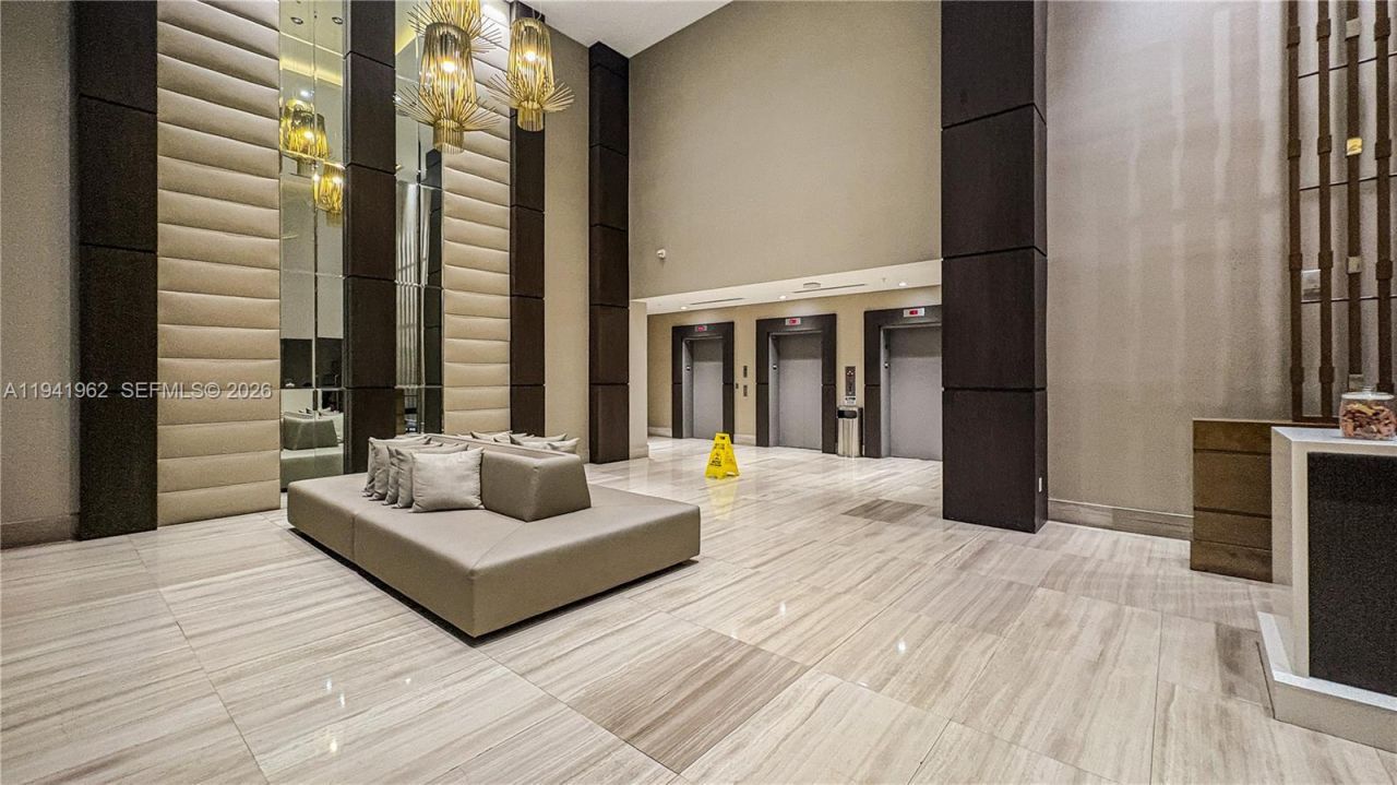 1010 SW 2nd Ave, Unit 506, Miami, FL 33130 Photo