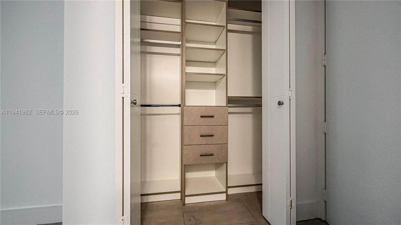 1010 SW 2nd Ave, Unit 506, Miami, FL 33130 Photo