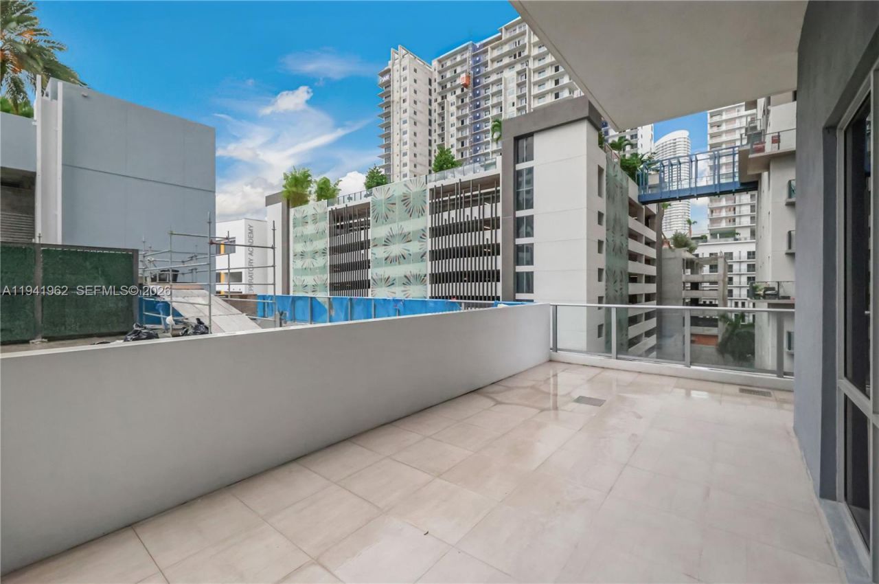 1010 SW 2nd Ave, Unit 506, Miami, FL 33130 Photo