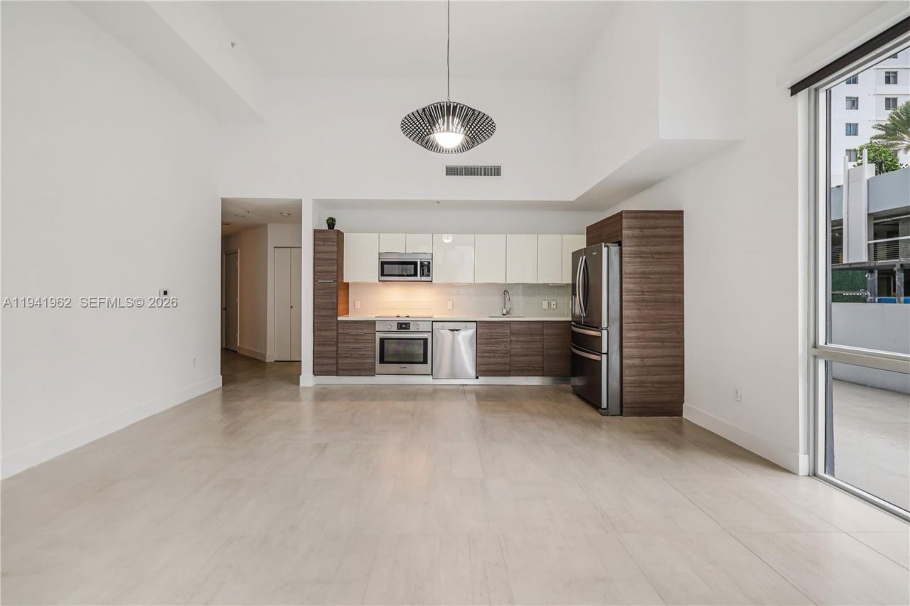 1010 SW 2nd Ave, Unit 506, Miami, FL 33130 Photo