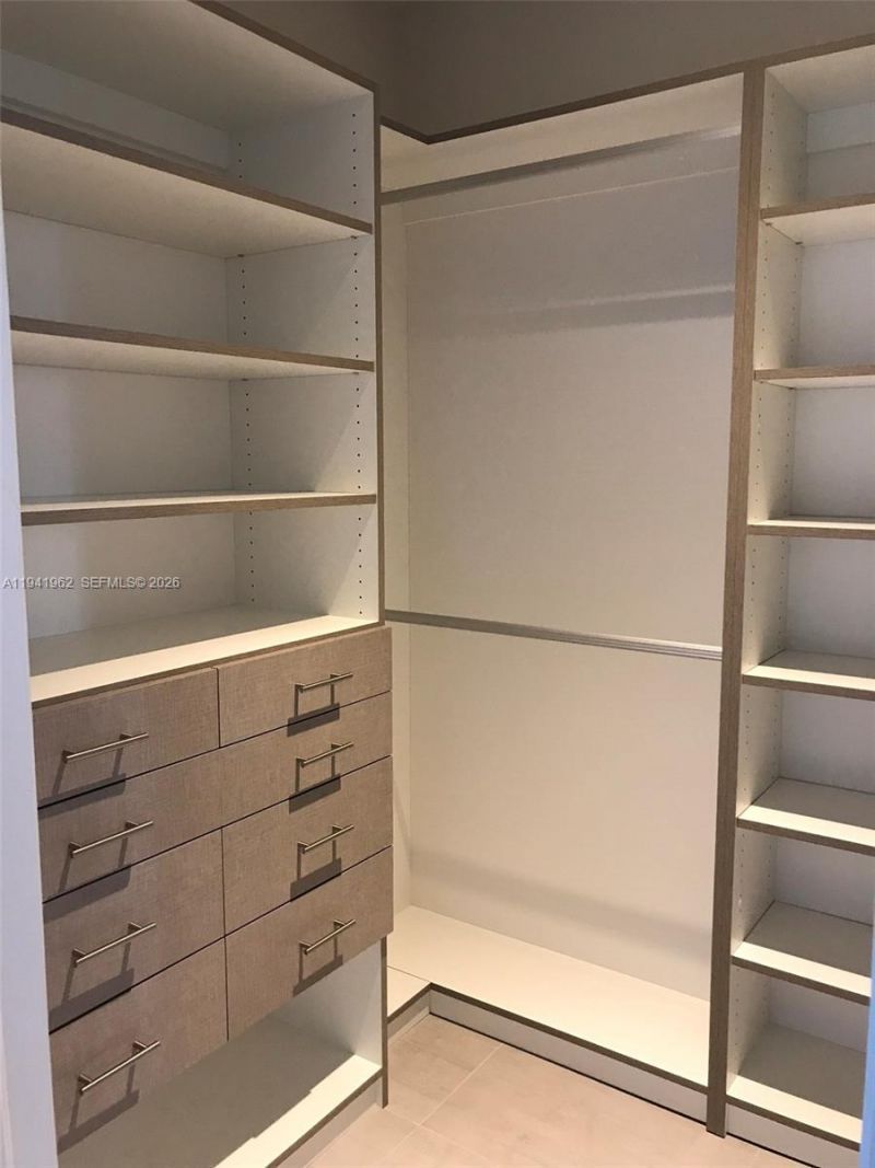 1010 SW 2nd Ave, Unit 506, Miami, FL 33130 Photo