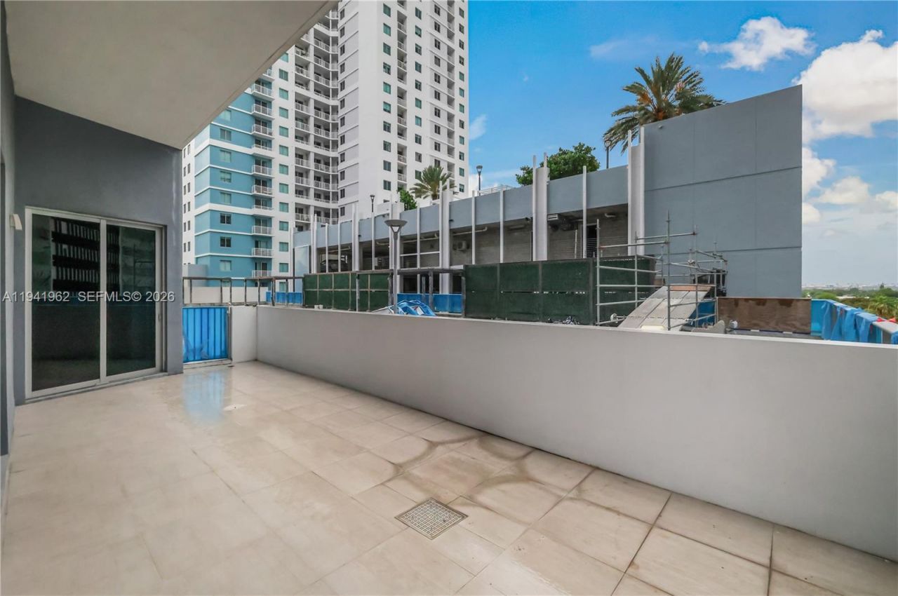 1010 SW 2nd Ave, Unit 506, Miami, FL 33130 Photo