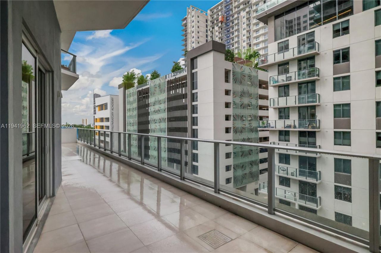 1010 SW 2nd Ave, Unit 506, Miami, FL 33130 Photo