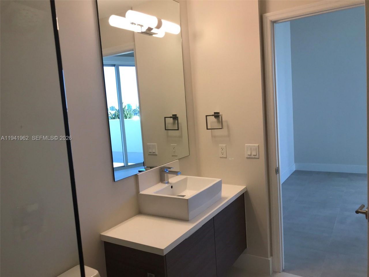 1010 SW 2nd Ave, Unit 506, Miami, FL 33130 Photo