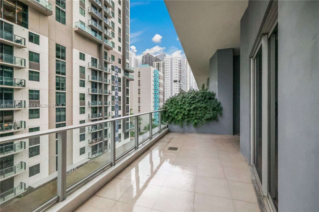 1010 SW 2nd Ave, Unit 506, Miami, FL 33130 Photo