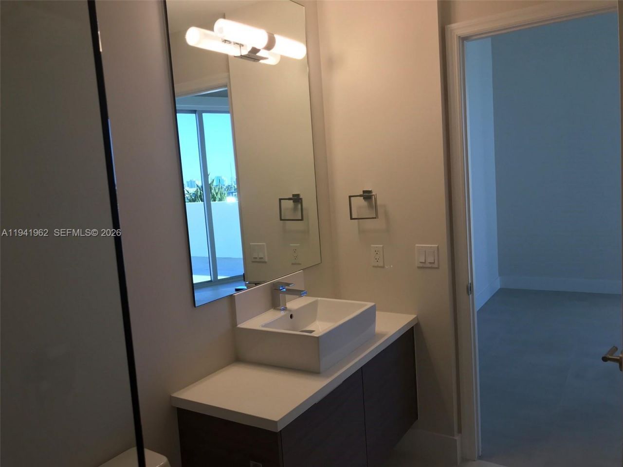 1010 SW 2nd Ave, Unit 506, Miami, FL 33130 Photo
