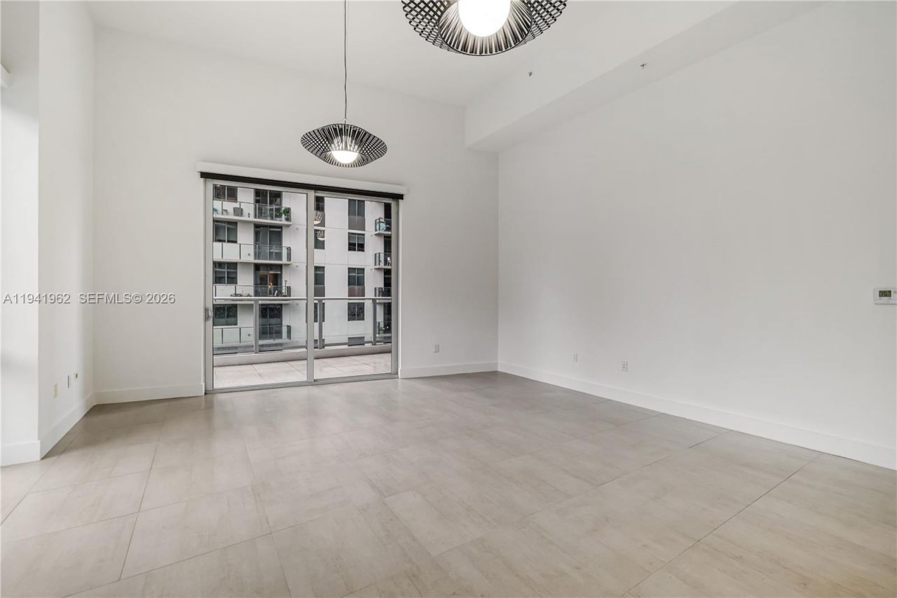 1010 SW 2nd Ave, Unit 506, Miami, FL 33130 Photo