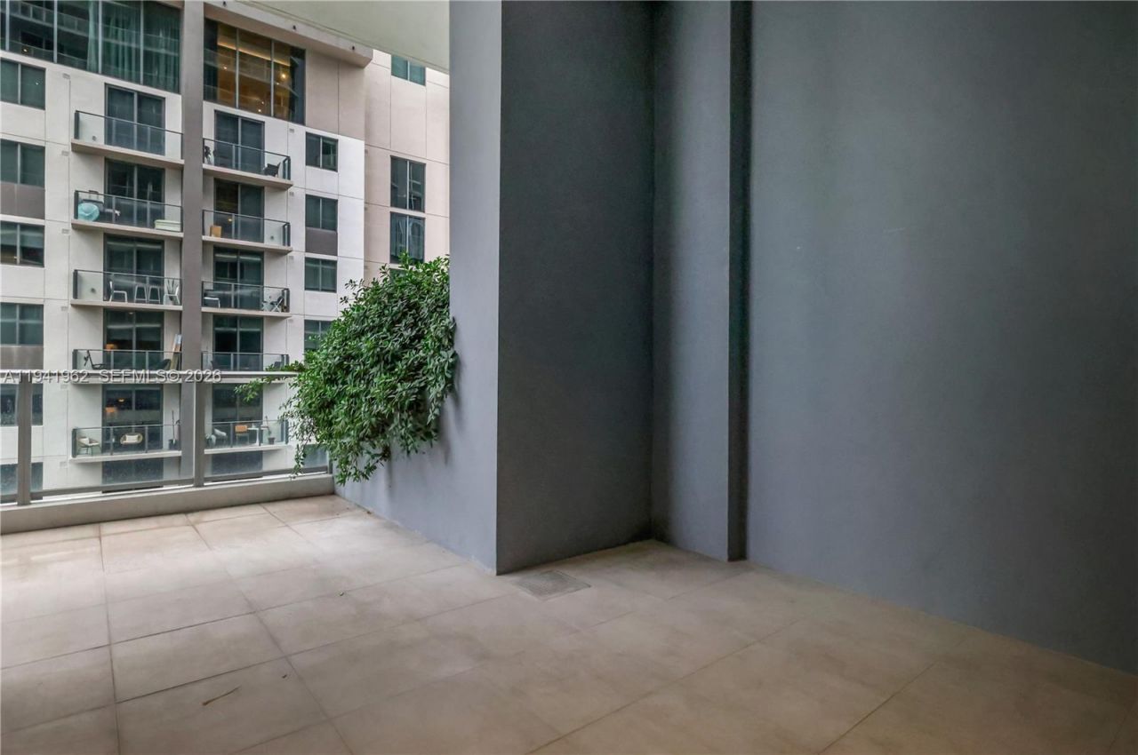 1010 SW 2nd Ave, Unit 506, Miami, FL 33130 Photo