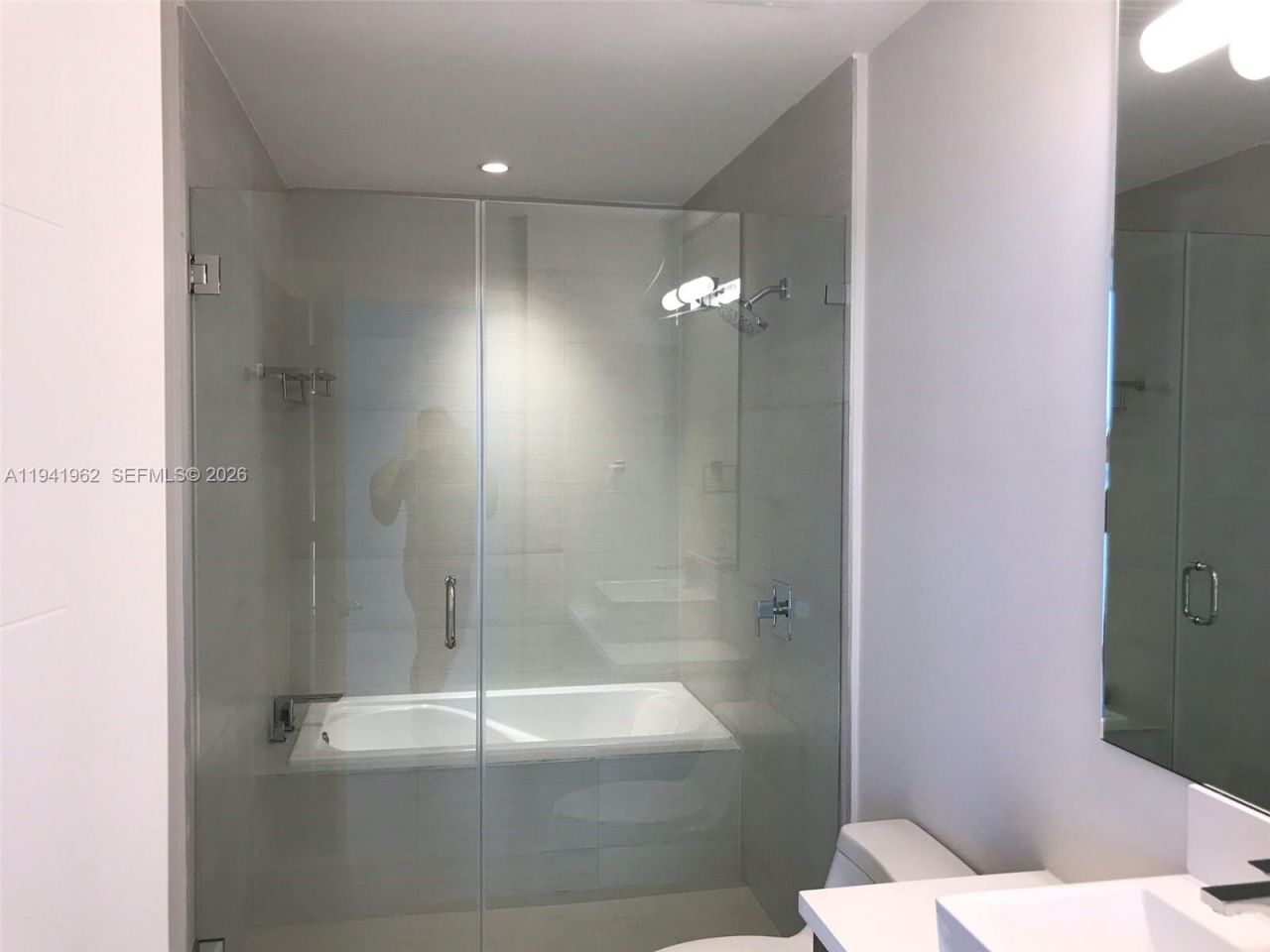 1010 SW 2nd Ave, Unit 506, Miami, FL 33130 Photo