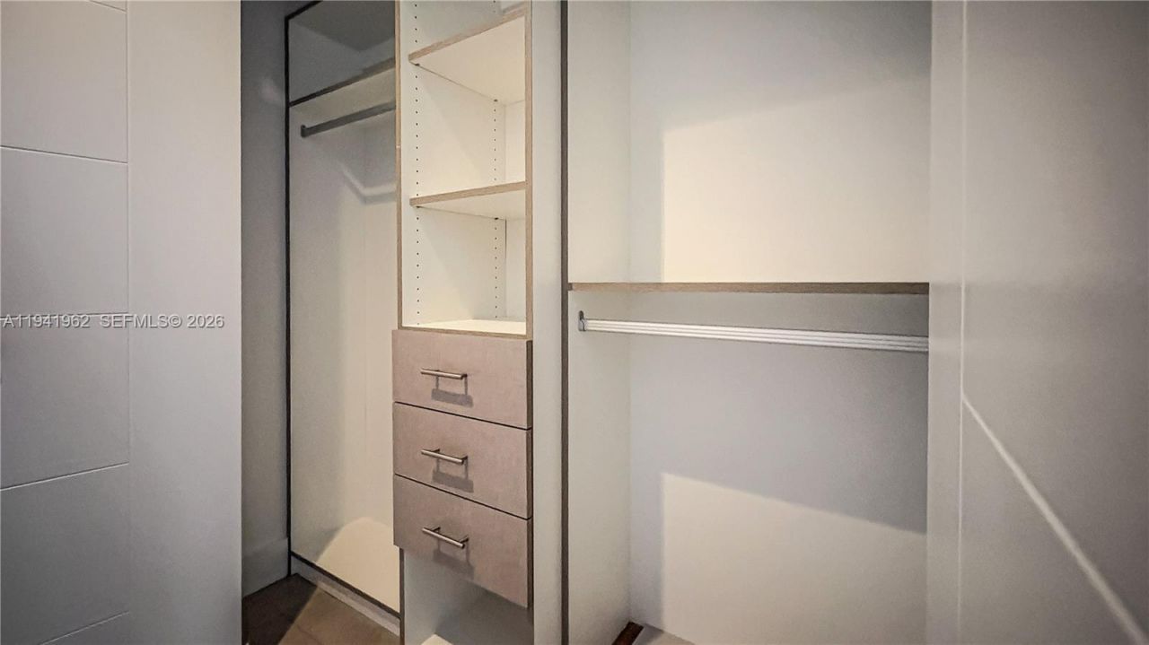 1010 SW 2nd Ave, Unit 506, Miami, FL 33130 Photo