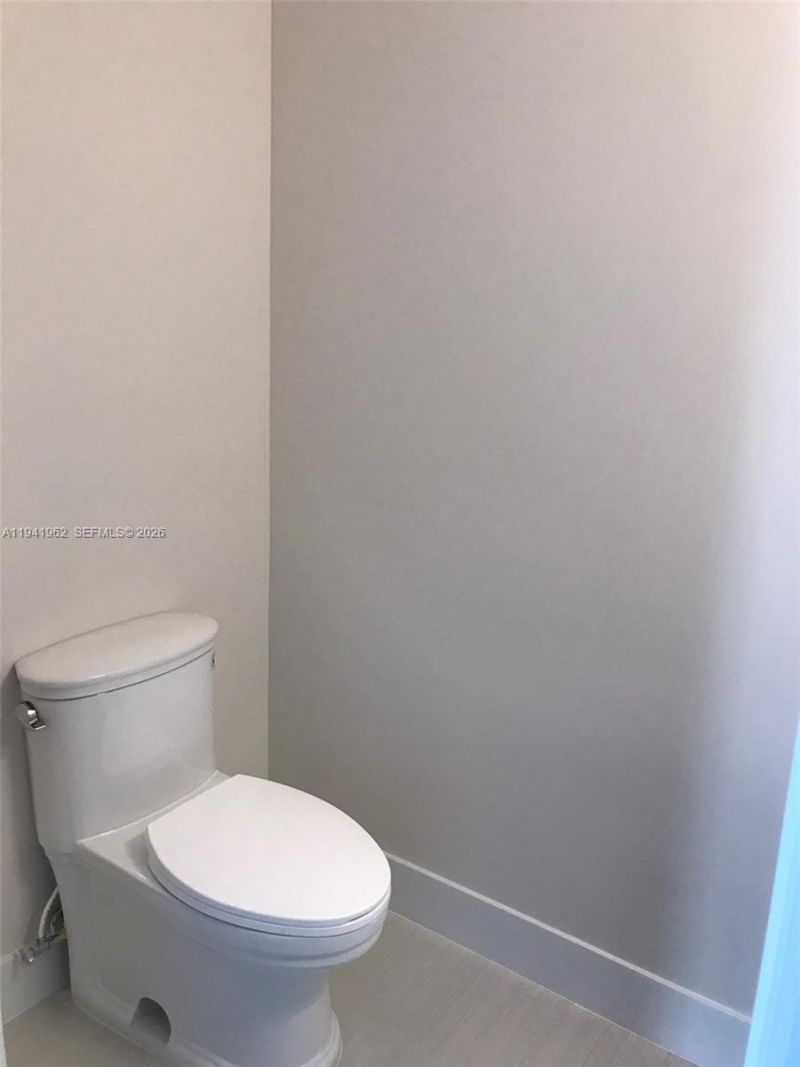 1010 SW 2nd Ave, Unit 506, Miami, FL 33130 Photo