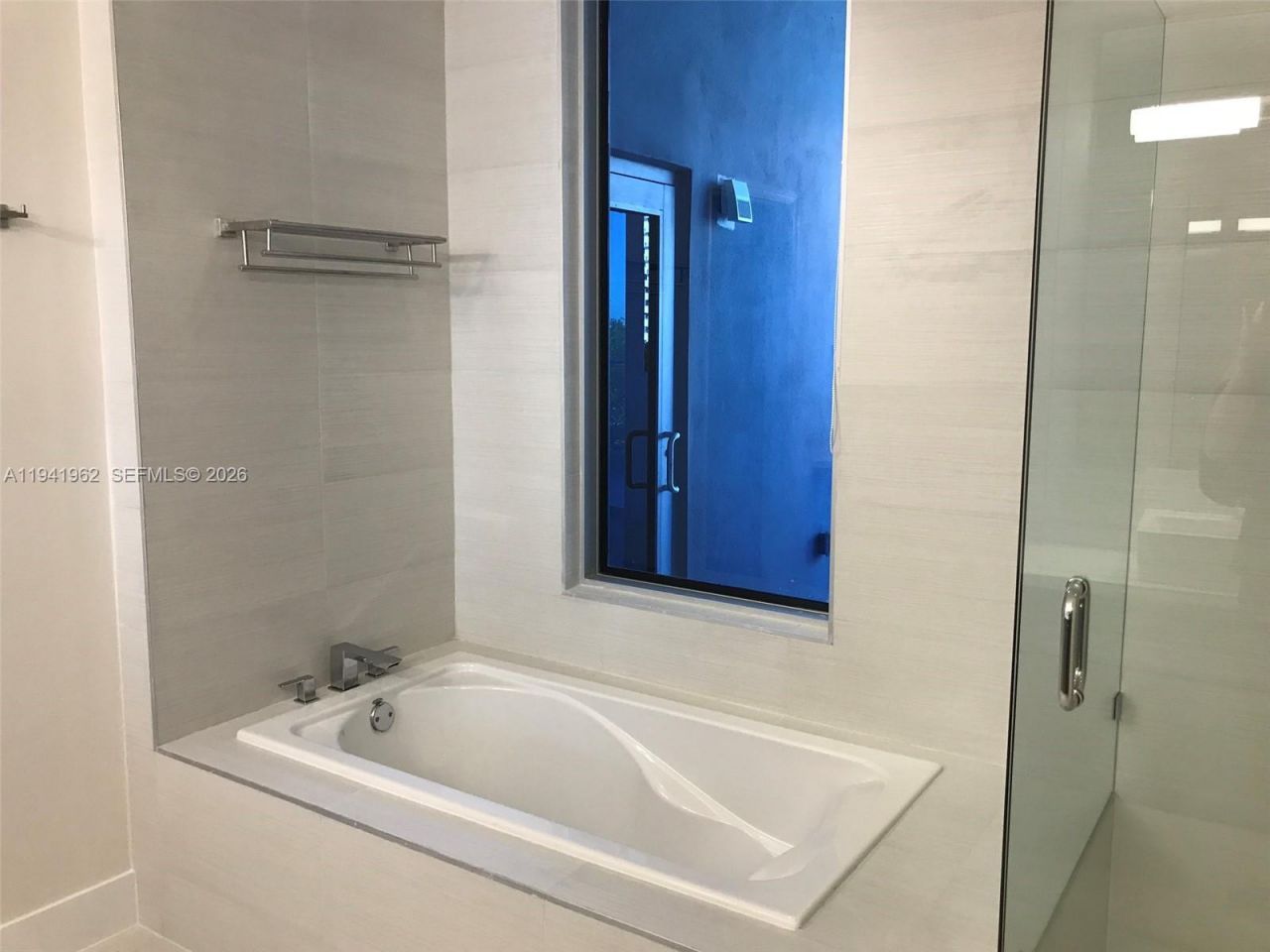 1010 SW 2nd Ave, Unit 506, Miami, FL 33130 Photo