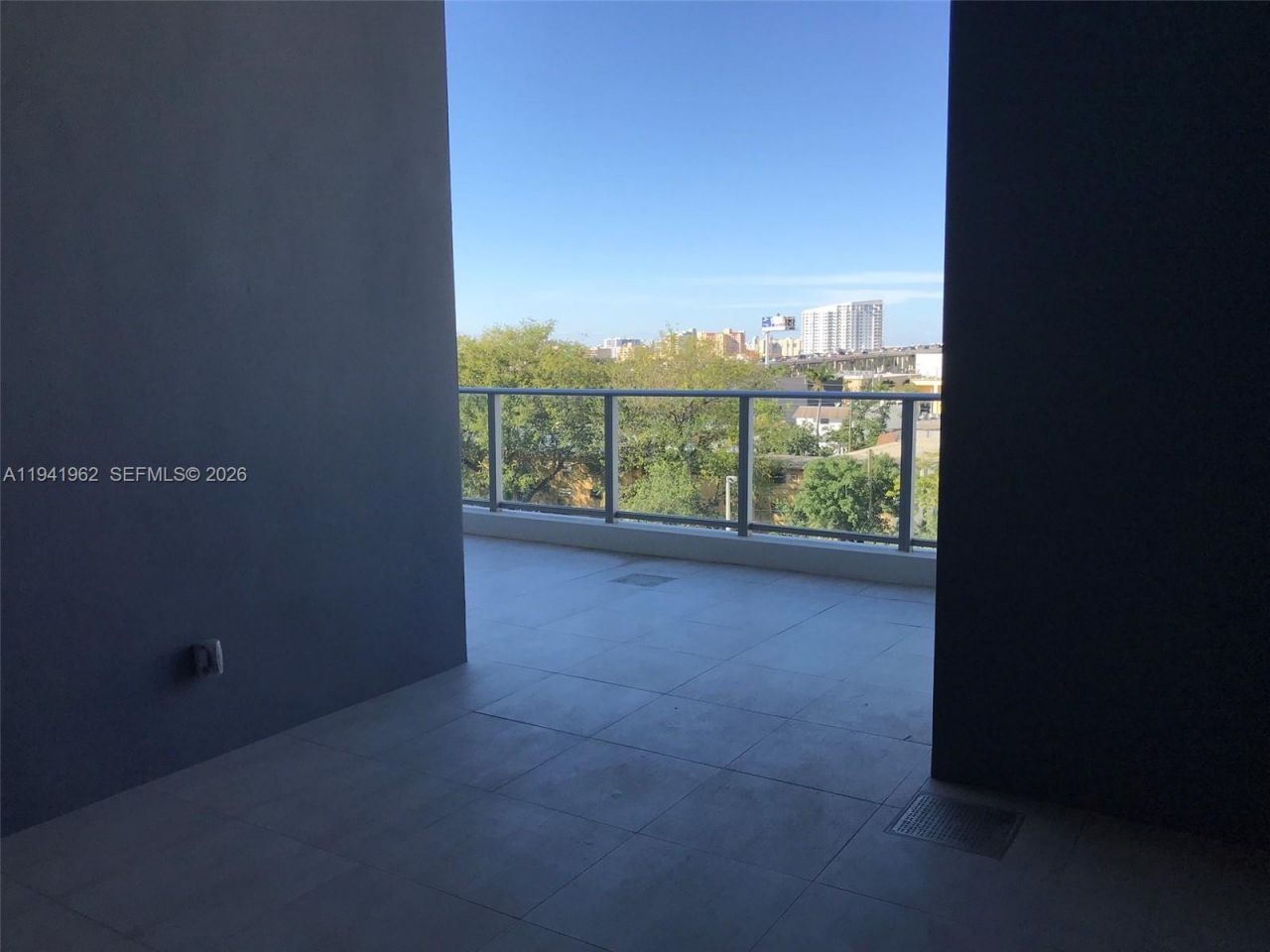 1010 SW 2nd Ave, Unit 506, Miami, FL 33130 Photo