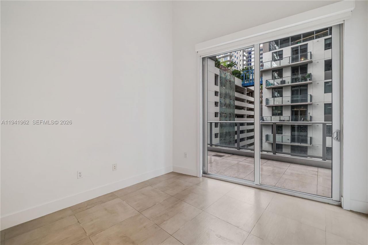 1010 SW 2nd Ave, Unit 506, Miami, FL 33130 Photo
