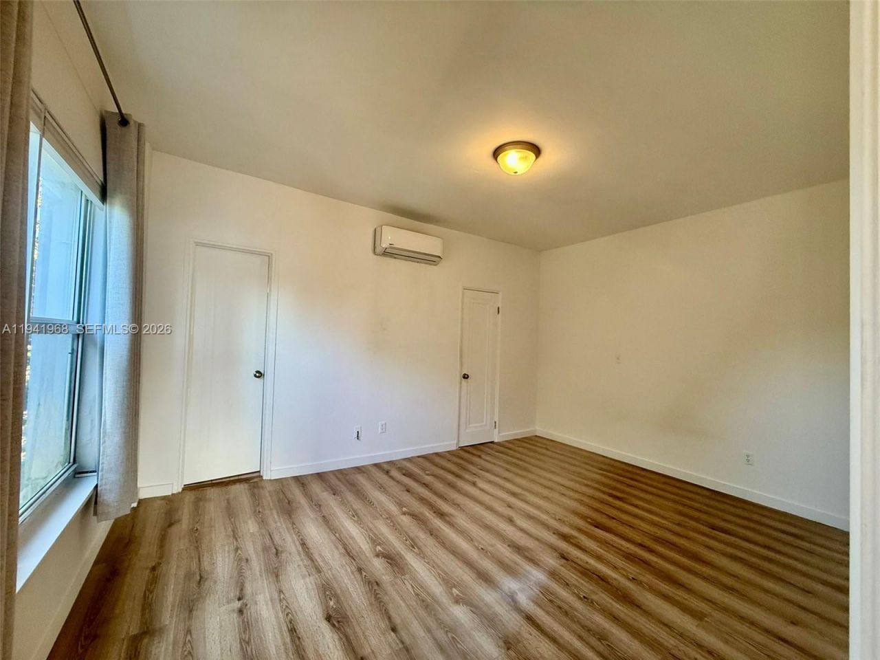 4035 N Meridian Ave, Unit 302, Miami Beach, FL 33140 Photo