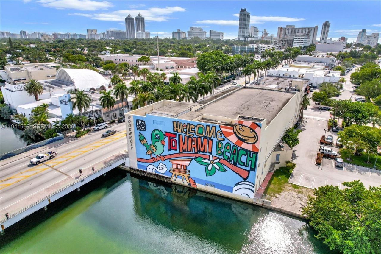 4035 N Meridian Ave, Unit 302, Miami Beach, FL 33140 Photo