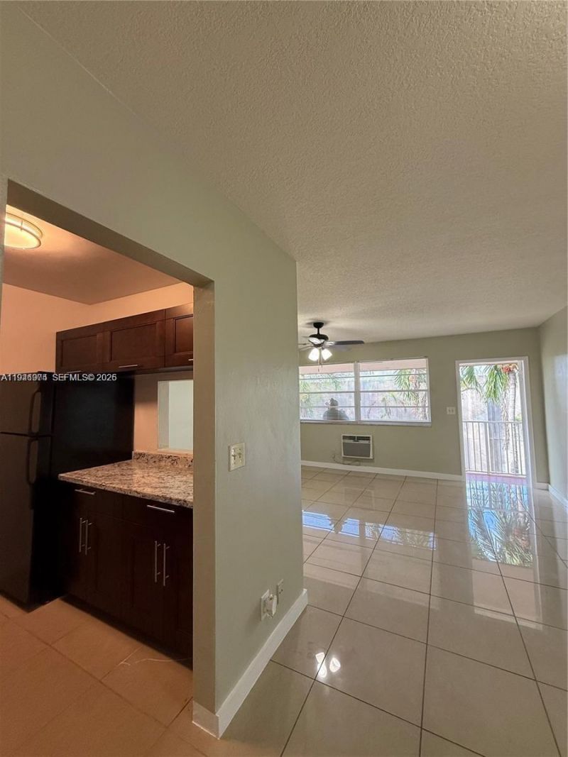 2915 Plunkett St , Unit 12A, Hollywood, FL 33020 Photo