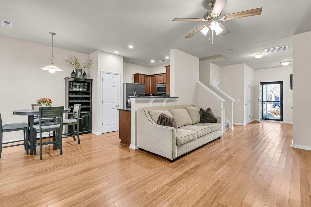 1026 Bennington Drive Photo 11