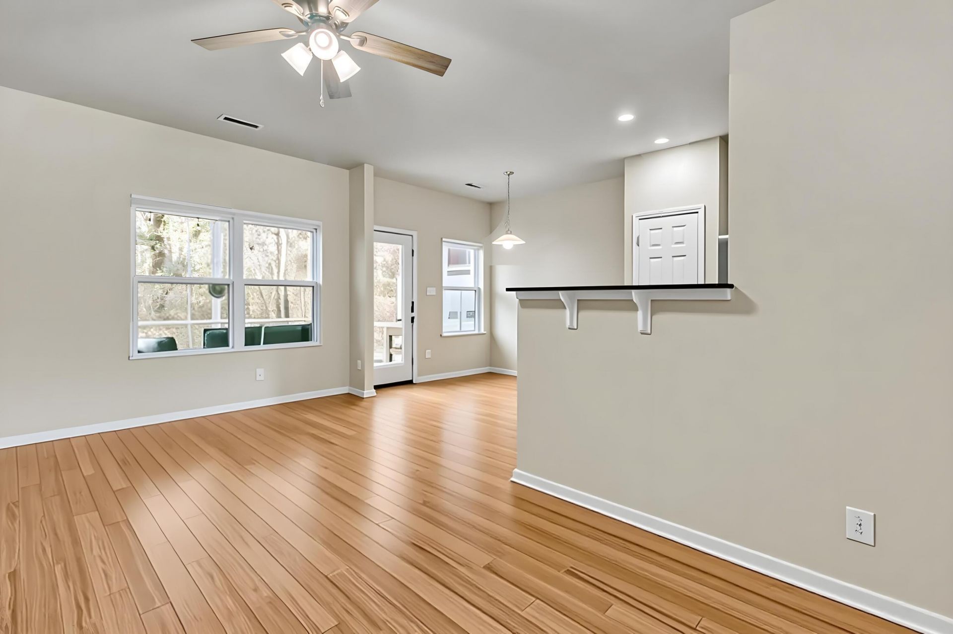 1026 Bennington Drive Photo 18