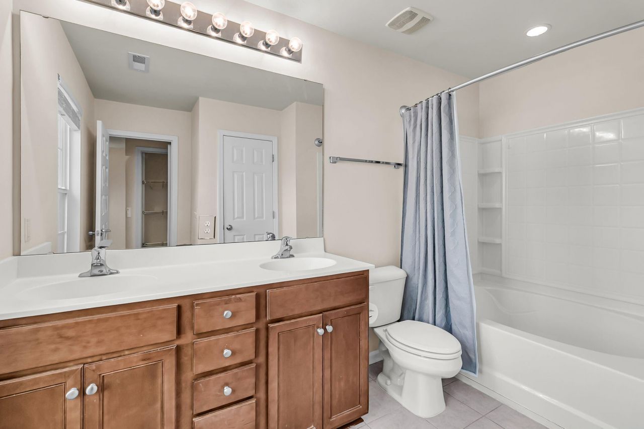 1026 Bennington Drive Photo 24