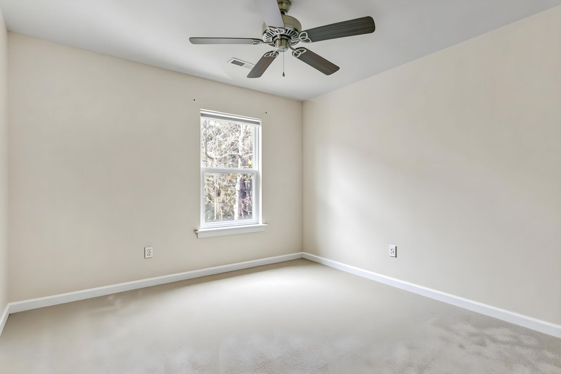 1026 Bennington Drive Photo 38