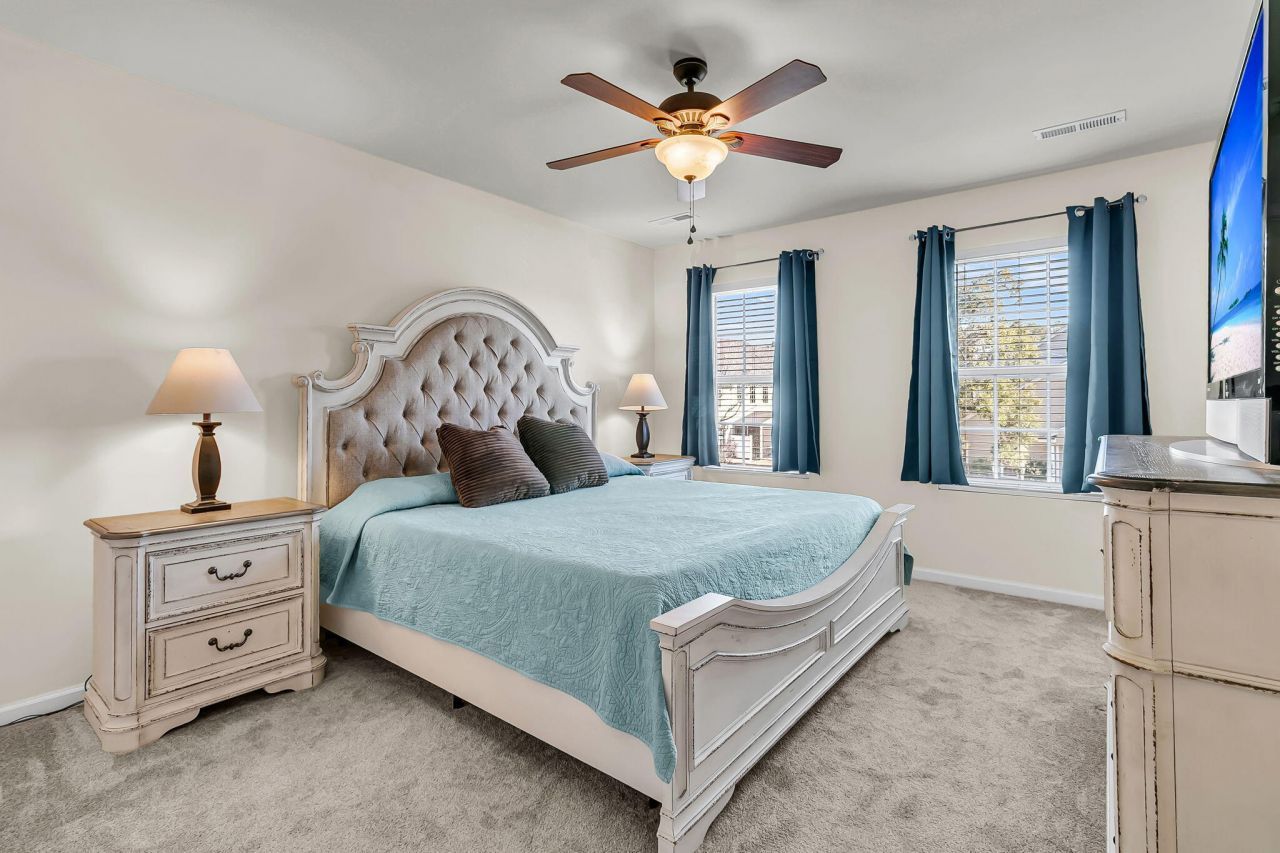 1026 Bennington Drive Photo 4