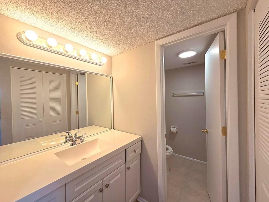 1524 SE Royal Green Circle, Unit Q-202, Port Saint Lucie, FL 34952 Photo