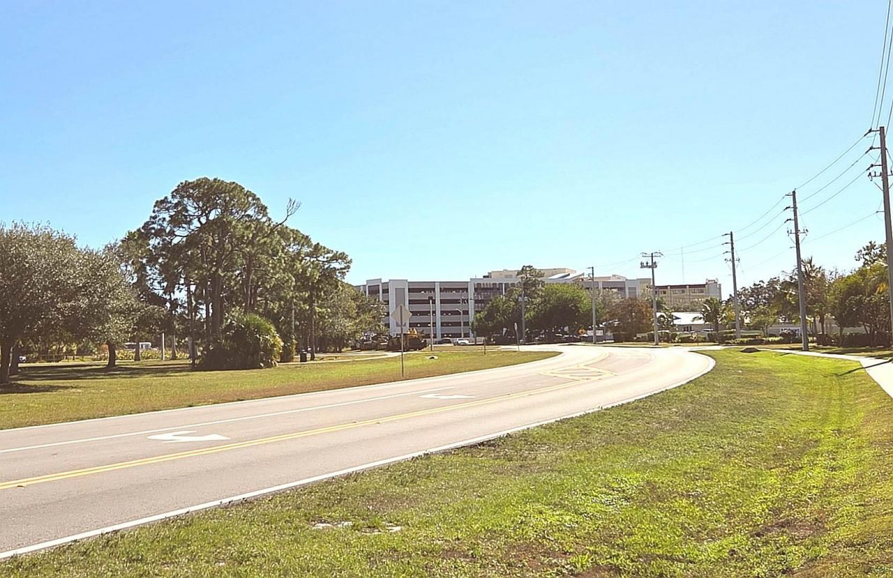 1524 SE Royal Green Circle, Unit Q-202, Port Saint Lucie, FL 34952 Photo