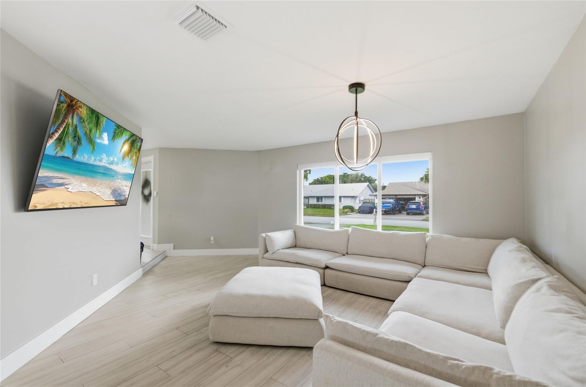 8340 SW 27th Place, Davie, FL 33328 Photo