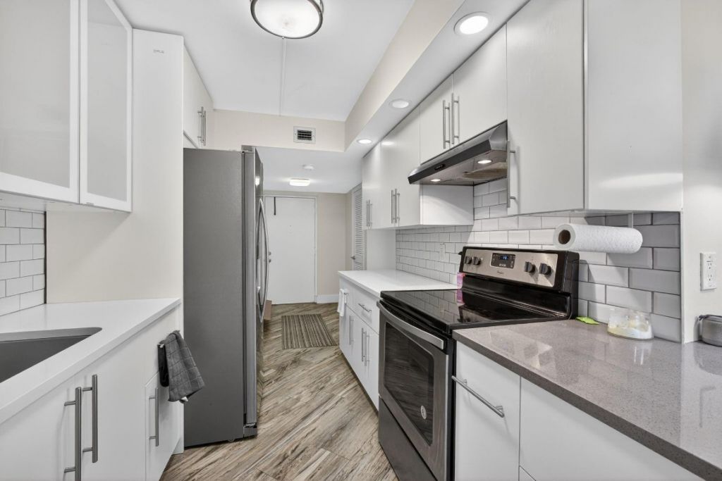 4770 Fountains Drive, Unit 104, Lake Worth, FL 33467 Photo