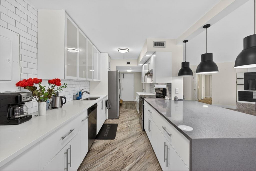 4770 Fountains Drive, Unit 104, Lake Worth, FL 33467 Photo