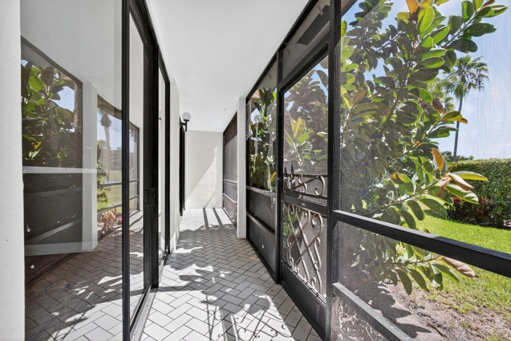 4770 Fountains Drive, Unit 104, Lake Worth, FL 33467 Photo