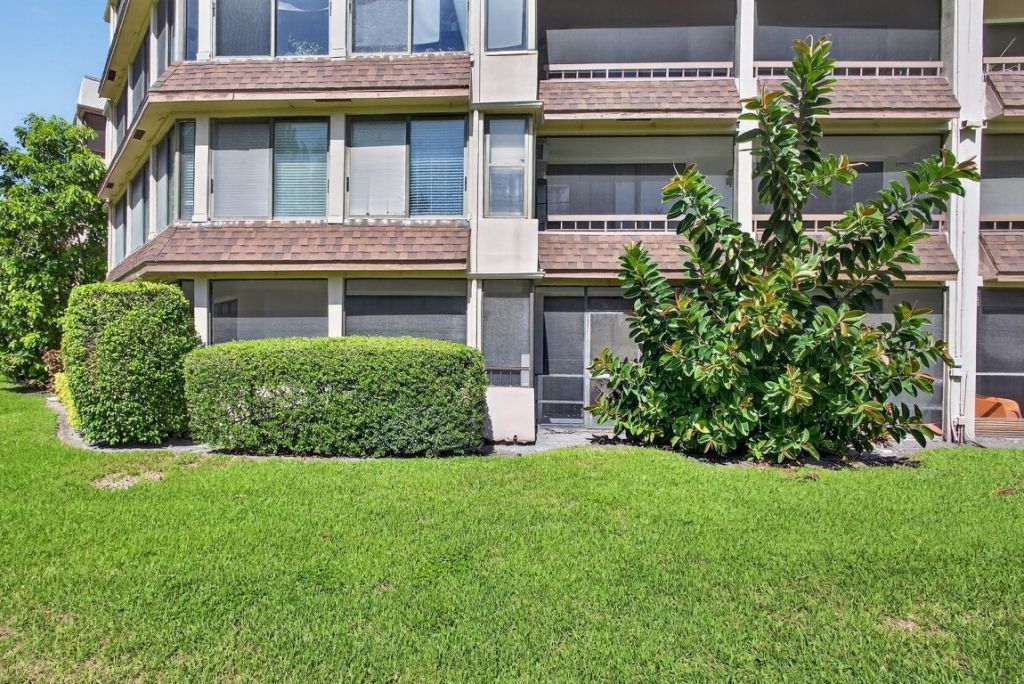 4770 Fountains Drive, Unit 104, Lake Worth, FL 33467 Photo