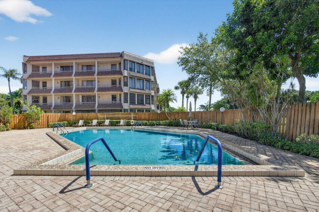 4770 Fountains Drive, Unit 104, Lake Worth, FL 33467 Photo