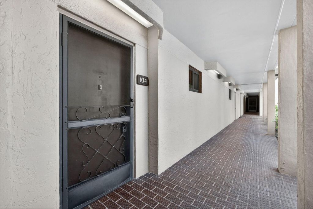 4770 Fountains Drive, Unit 104, Lake Worth, FL 33467 Photo