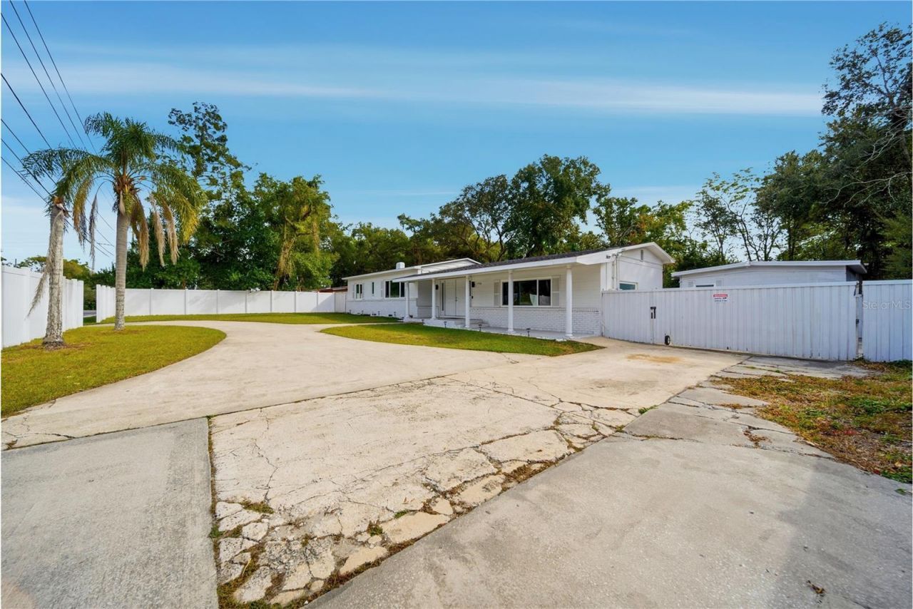 4988 Clarcona Ocoee Road, Orlando, FL 32810 Photo