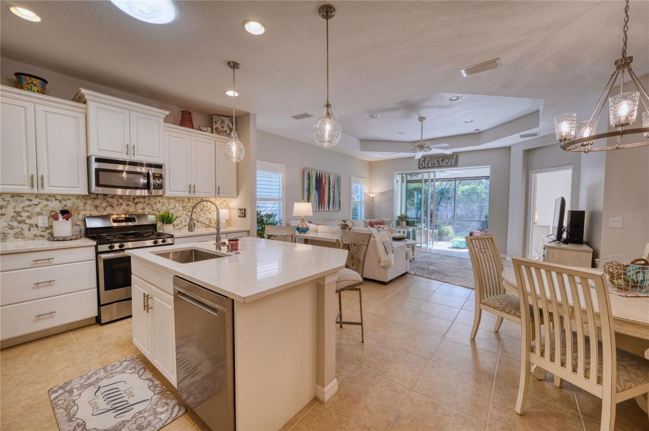 4882 Maymont Park Circle, Bradenton, FL 34203 Photo