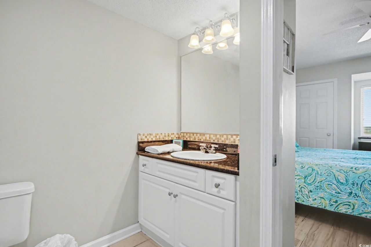 2151 Bridge View Ct. Photo 6