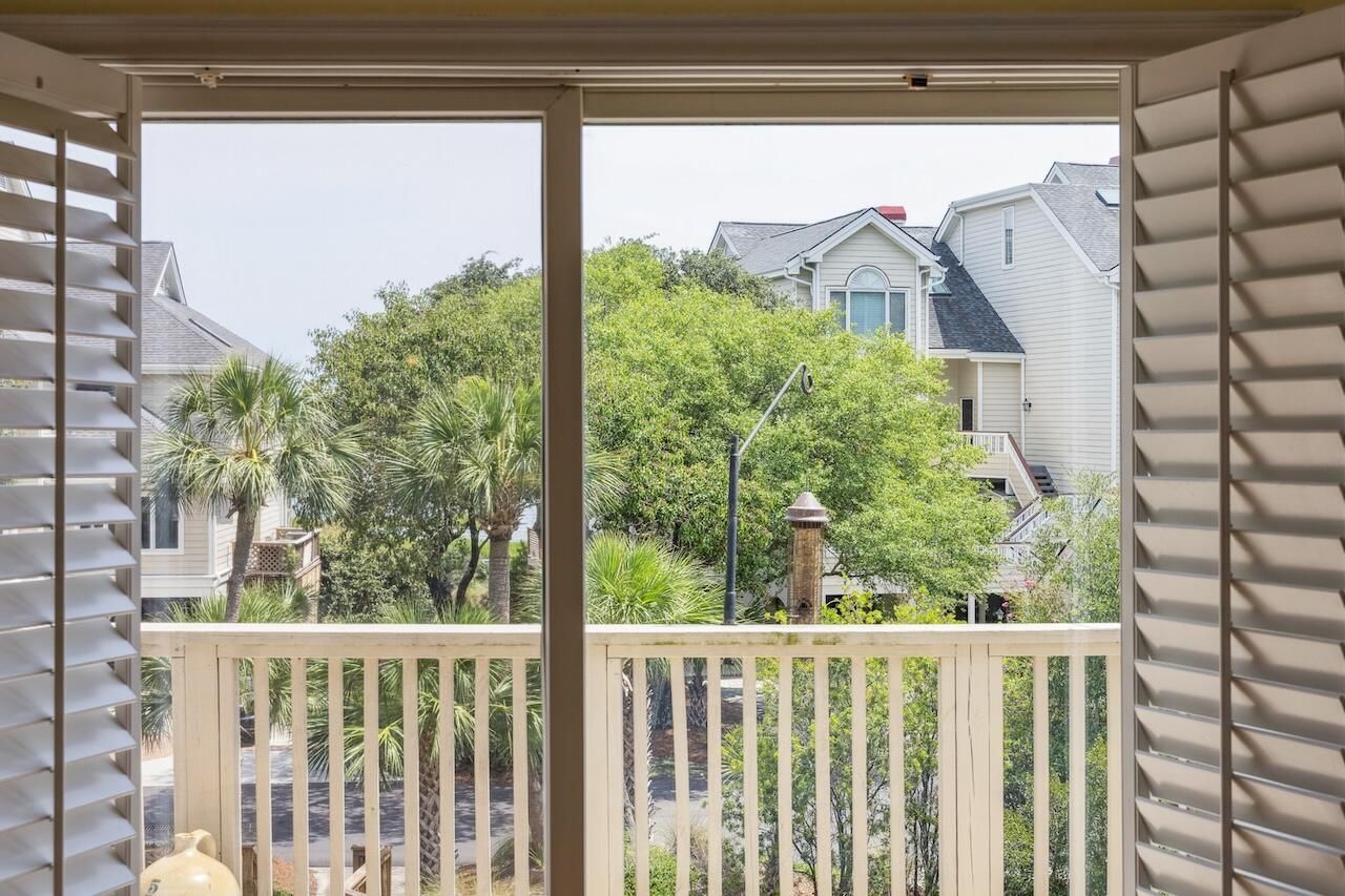 1551 Ben Sawyer Boulevard Photo 48