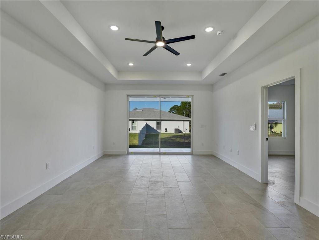 918 Eisenhower Blvd, Lehigh Acres, FL 33974 Photo