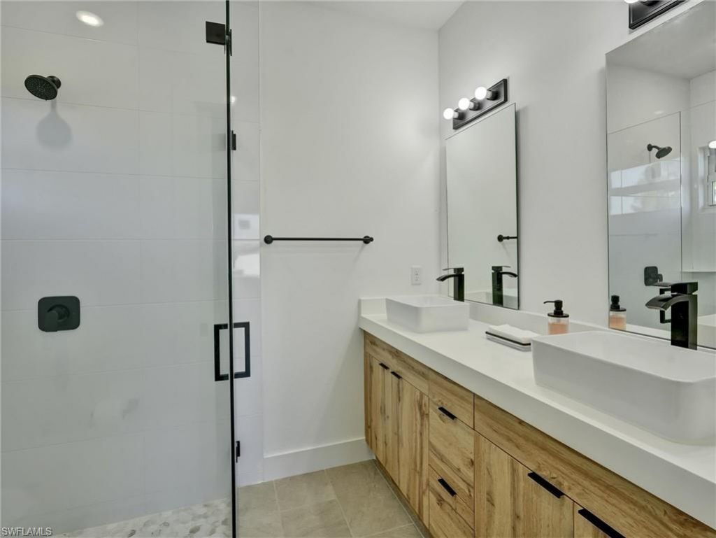 918 Eisenhower Blvd, Lehigh Acres, FL 33974 Photo