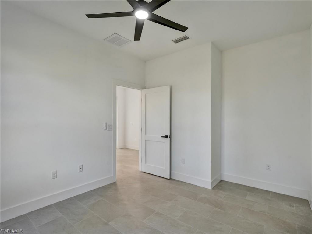 918 Eisenhower Blvd, Lehigh Acres, FL 33974 Photo