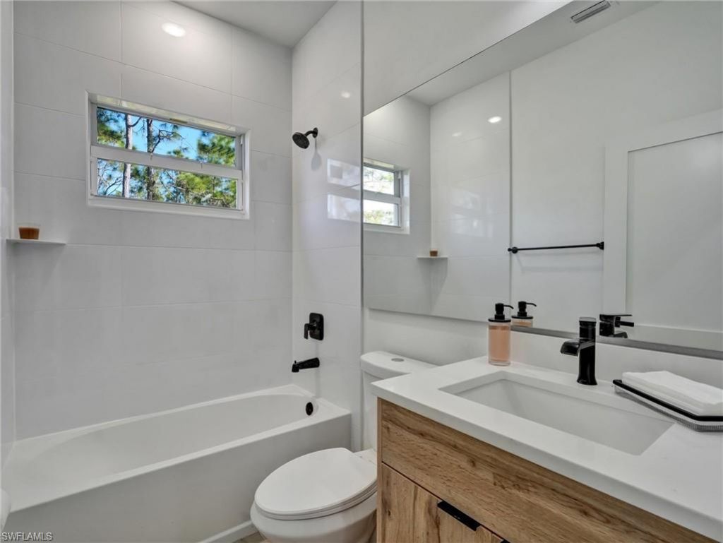 918 Eisenhower Blvd, Lehigh Acres, FL 33974 Photo